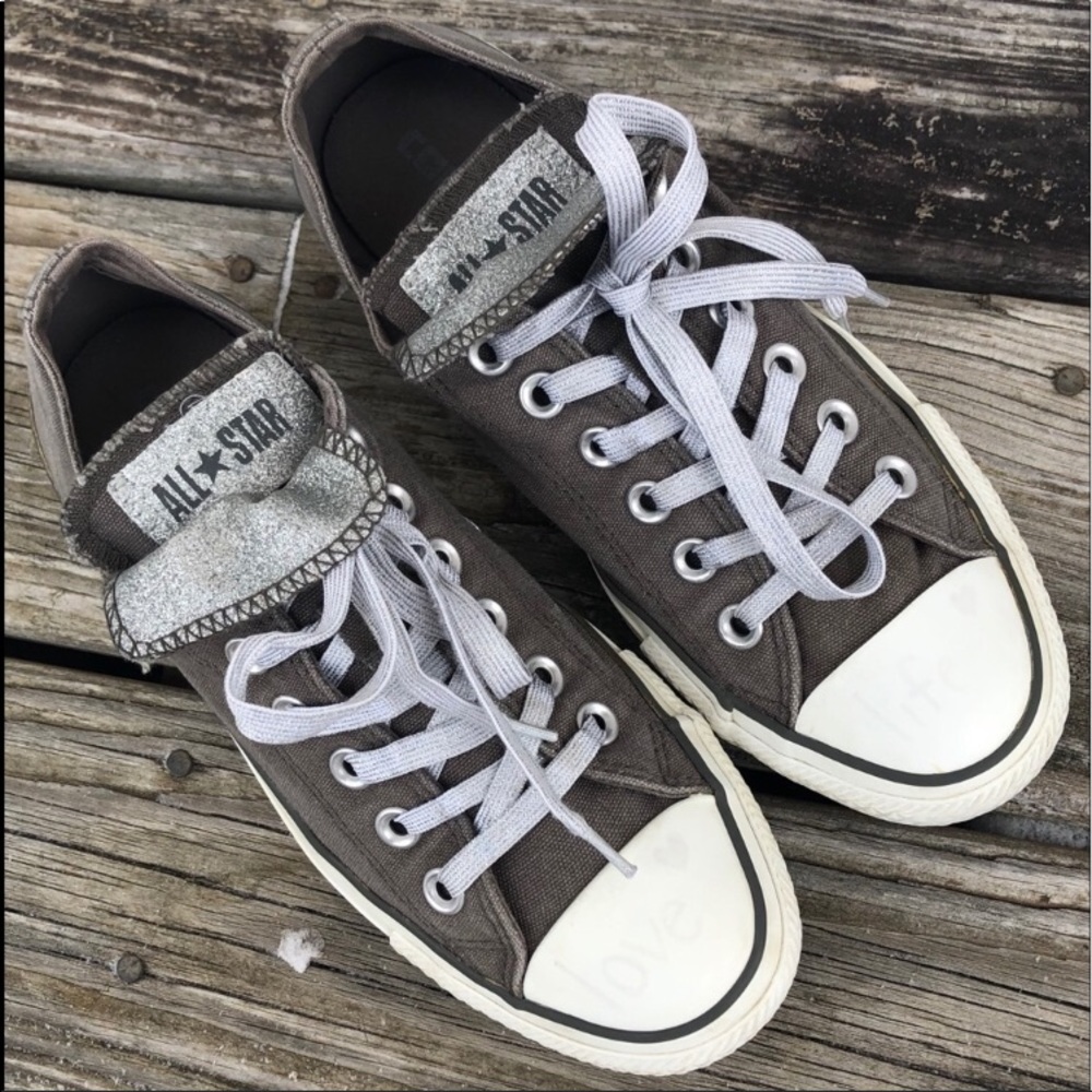 - Converse Sz 5 Metallic Gray Double Tongue Sneakers! EUC!